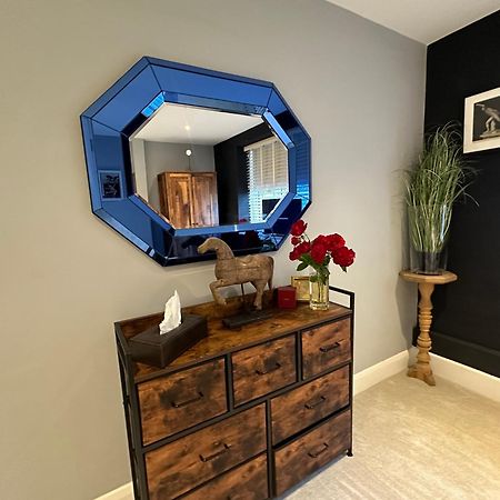 Tower Bridge, Boutique, Shad Thames Butlers Wharf Secure Parking , Balcony View Of Shard, Luxury With Van Parking Upto 4 Vans Ideal For Builders Shopfitters Secure Cctv Lägenhet London Exteriör bild